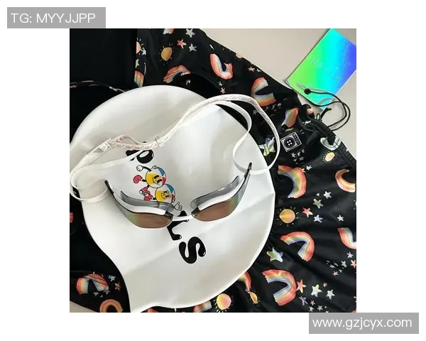 时尚泳衣大揭秘 夏季必备潮流单品与搭配技巧大全