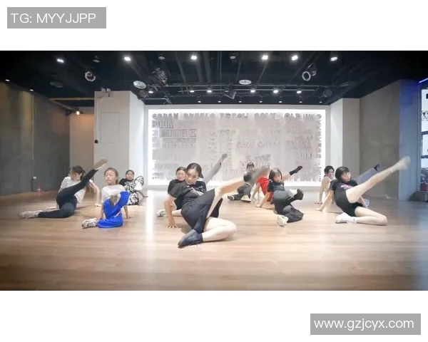 广州街舞队与西安街舞队赛后分析灵活性表现及战术对比