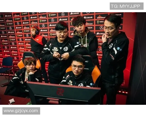 FPX战队在DOTA2中的节奏体系解析与战术运用探讨